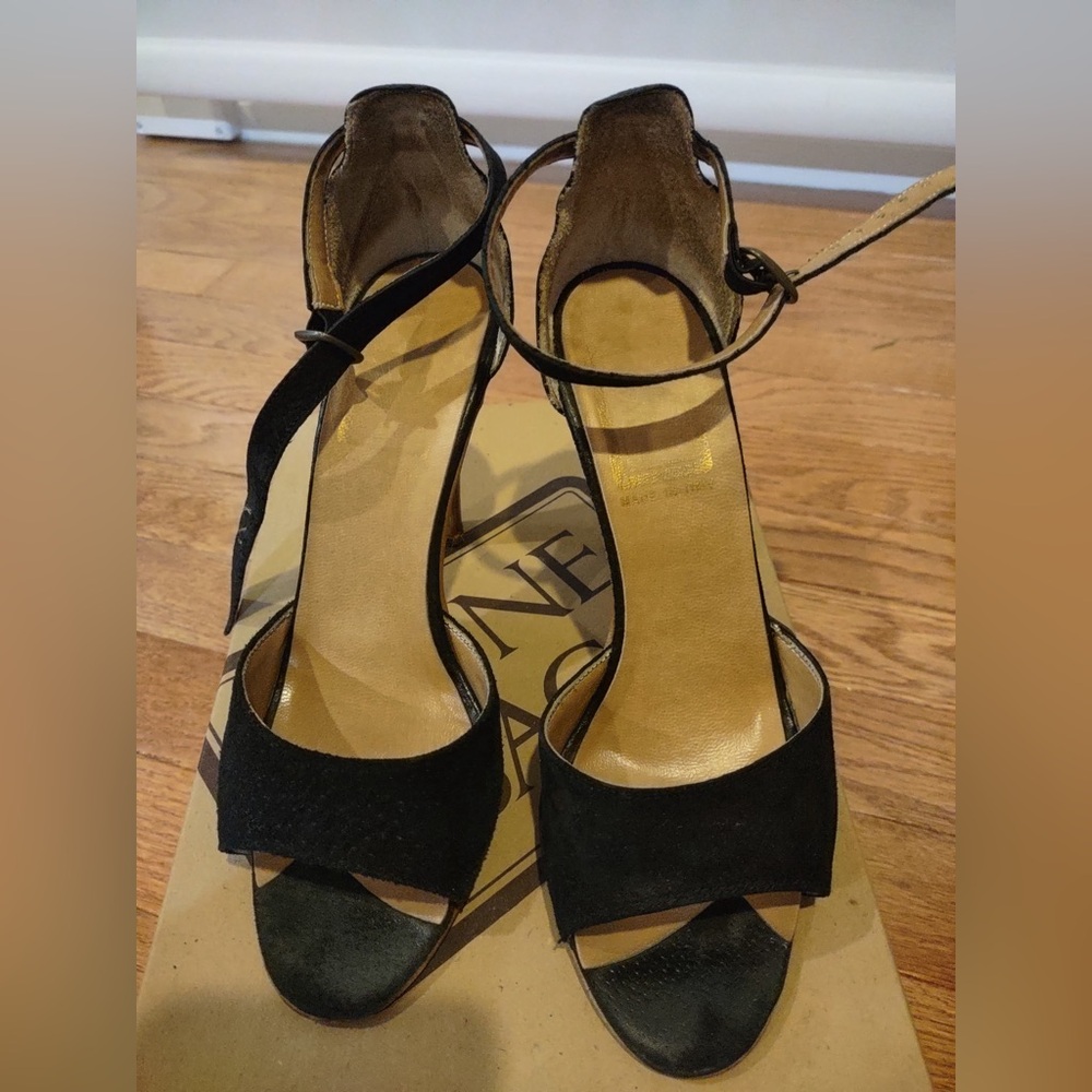 Beene Bag Black Heels - 6